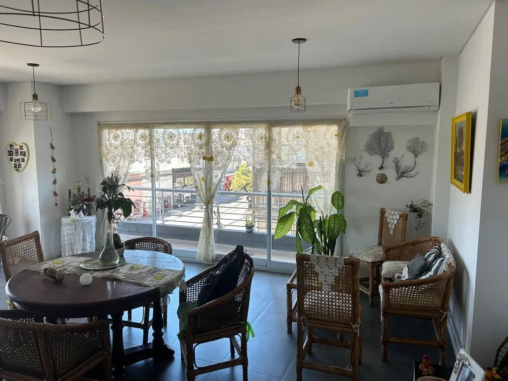 Departamento en Venta   3 ambientes Gran Balcon aterrazado y cochera cubierta    - San Martin 8