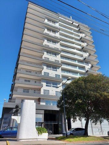 Departamento en Venta 3 ambientes Gran Balcon aterrazado y cochera cubierta - San Martin