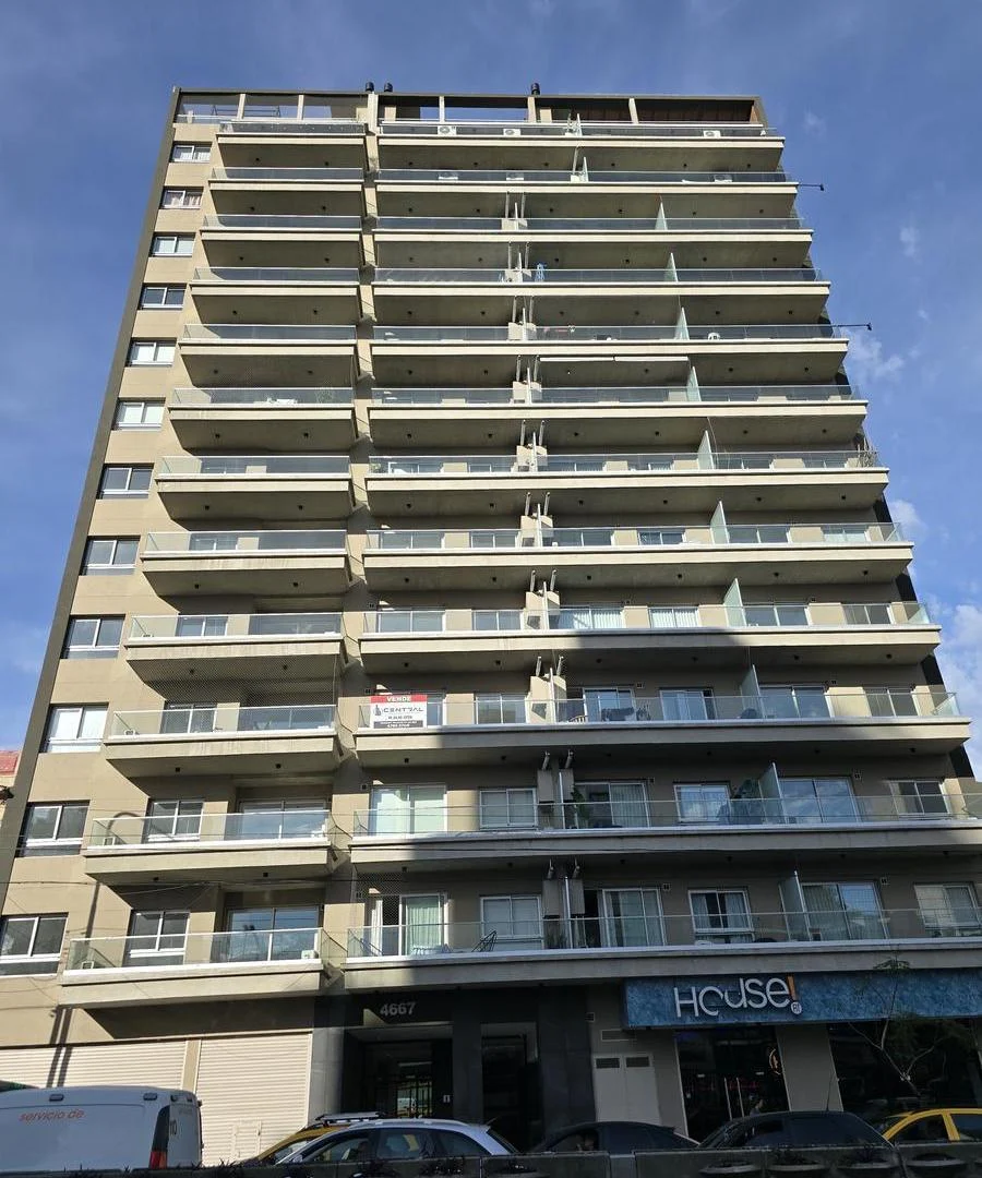 Departamento 2 Ambientes 57 M2 sobre Av. Cabildo en Nuñez