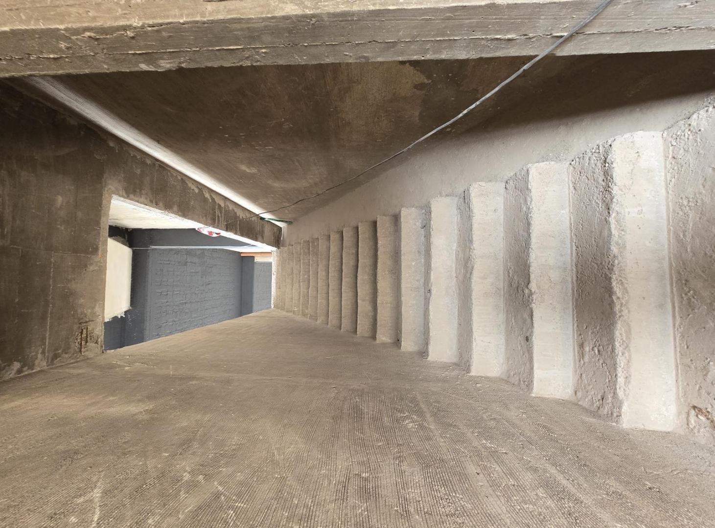 Foto de Alquiler Edificio Comercial PB y 2 Pisos Platas Libres en Belen De, imagen 1