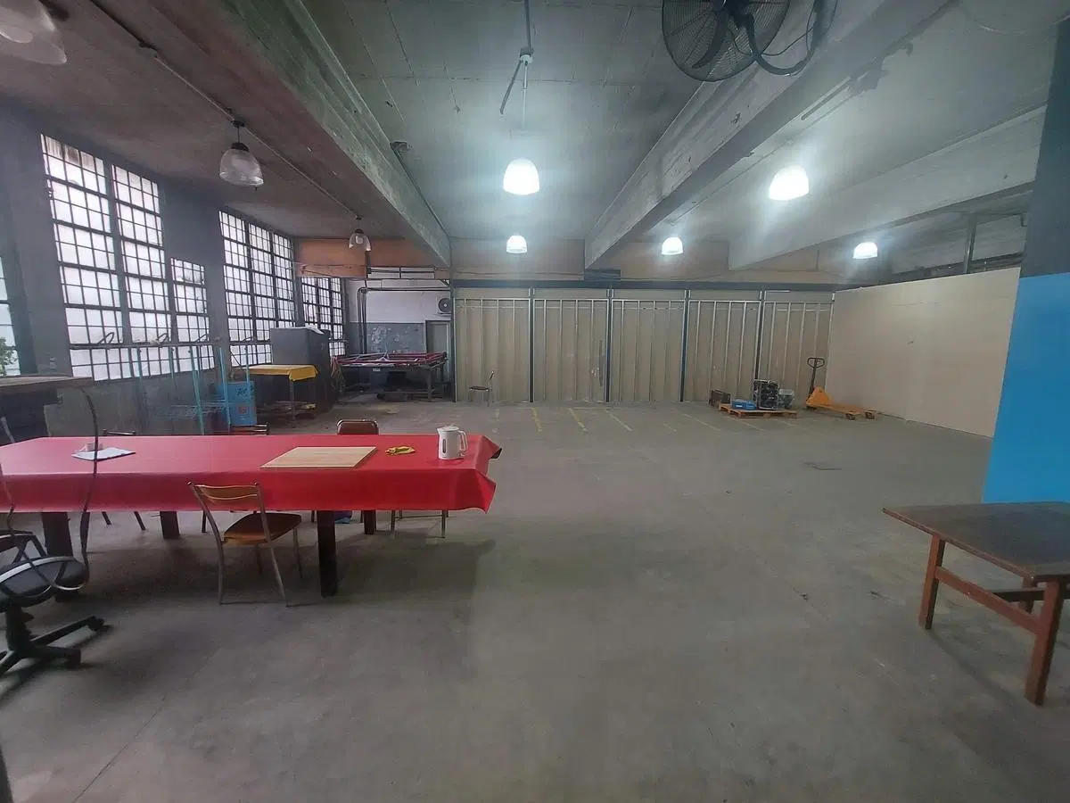 EDIFICIO INDUSTRIAL / COMERCIAL / DEPÓSITO DE 6.600 M2 EN ALMAGRO SUR 4