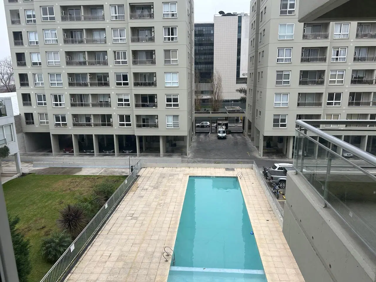 Departamento - 4 Ambientes  amplios con Balcón Piso 10  G -General San Martin 4