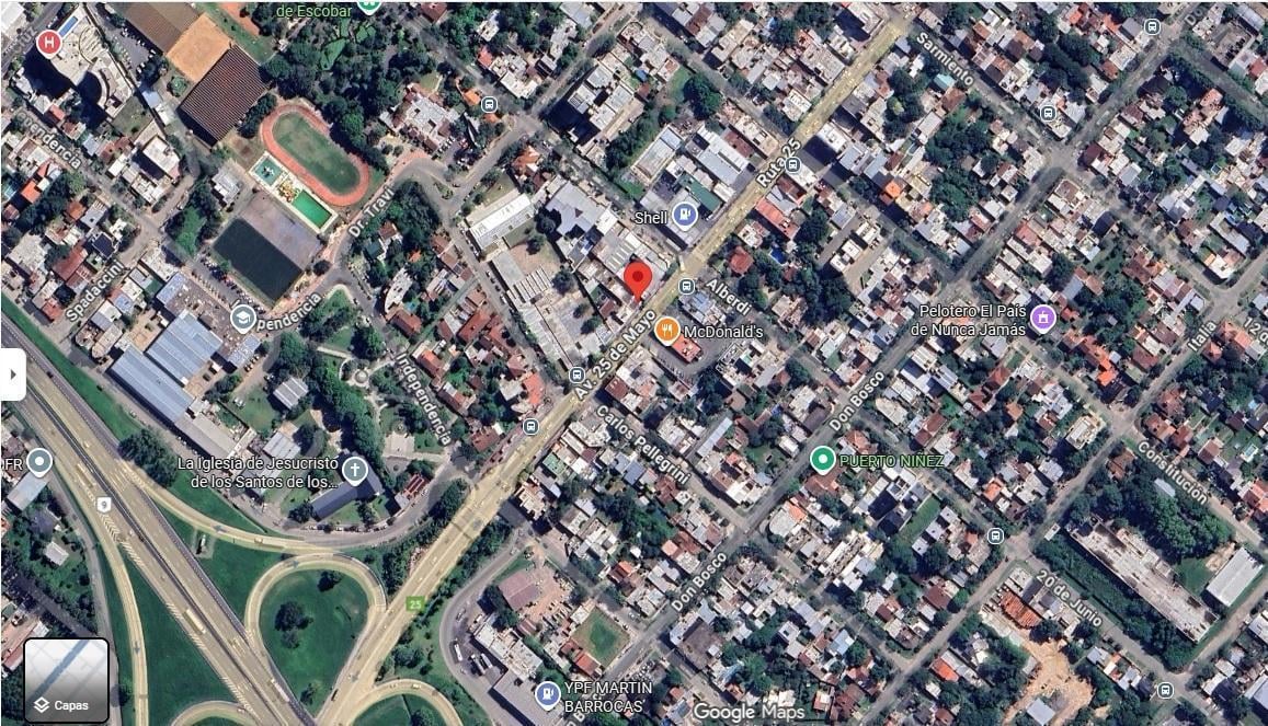 Gran oportunidad de Casa de 4 ambientes, con dos Locales y Amplio galpón en Escobar centro!