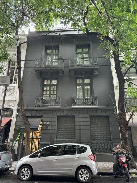 Alquiler Temporario en Recoleta. Monoambiente con patio. Edificio Nuevo. Divino 1
