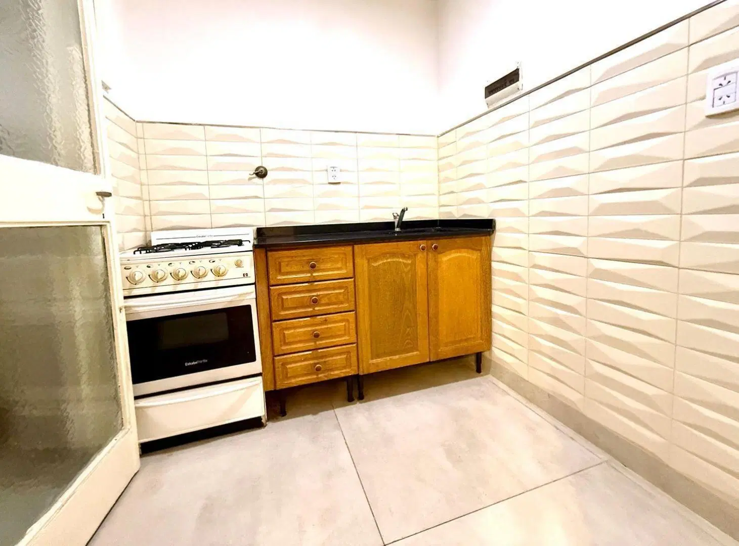 Departamento dos ambientes en venta en Recoleta. Reciclado. Apto Profesional 4