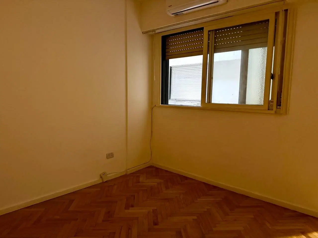 Dos ambientes en alquiler en Recoleta. Totalmente reciclado a re estrenar. Apto profesional 1