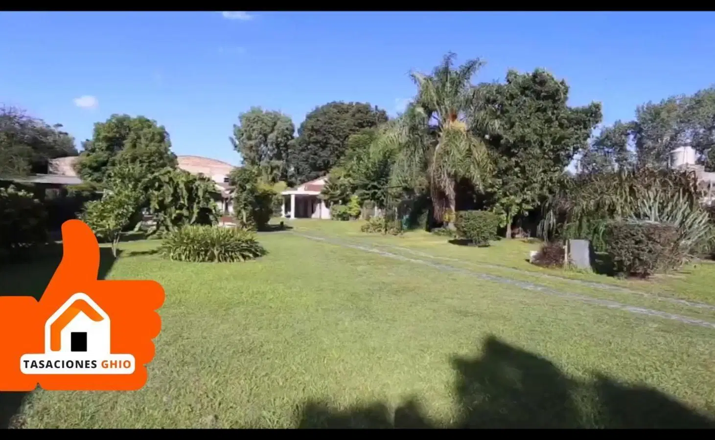 Casa Quinta en Venta en Luis Guillón | Amplio Lote 22 x 70 con Pileta y Quincho 4