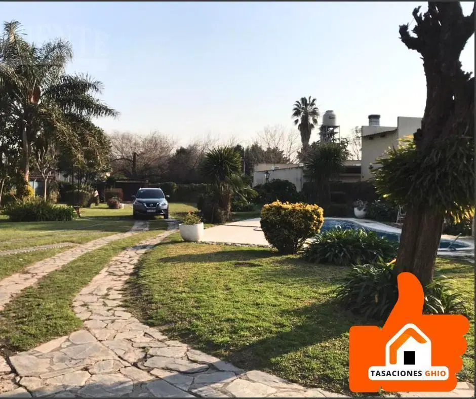Casa Quinta en Venta en Luis Guillón | Amplio Lote 22 x 70 con Pileta y Quincho 5