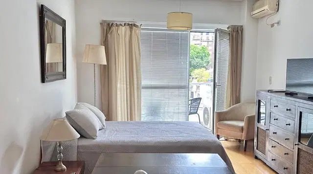 Alquiler temporario en Recoleta, contratos mayores a tres meses. Edificio moderno con amenities. Pis 1