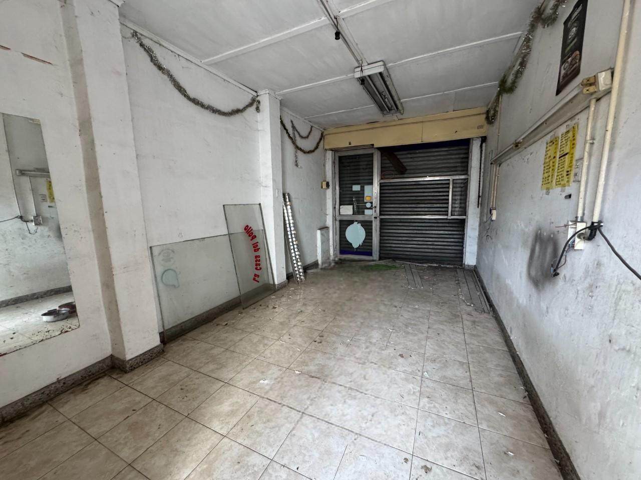 Foto de Gran oportunidad de Casa de 4 ambientes, con dos Locales y Amplio galpón en Escobar centro!, imagen 4