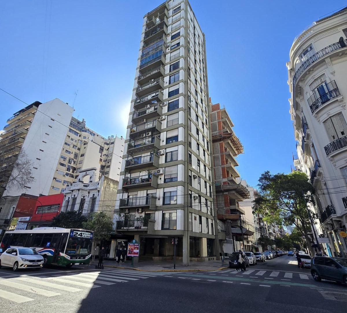 Foto de Venta Departamento 2 Ambientes Almagro Oportuidad, imagen 2