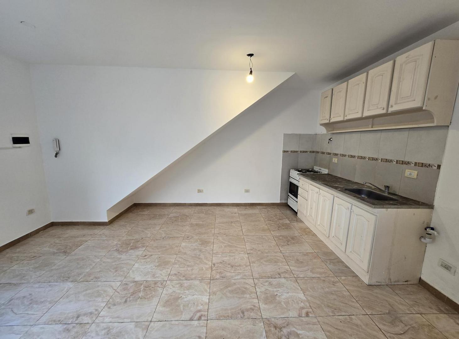 Foto de Departamento 2 ambientes en planta baja con espacio de cochera en, imagen 4