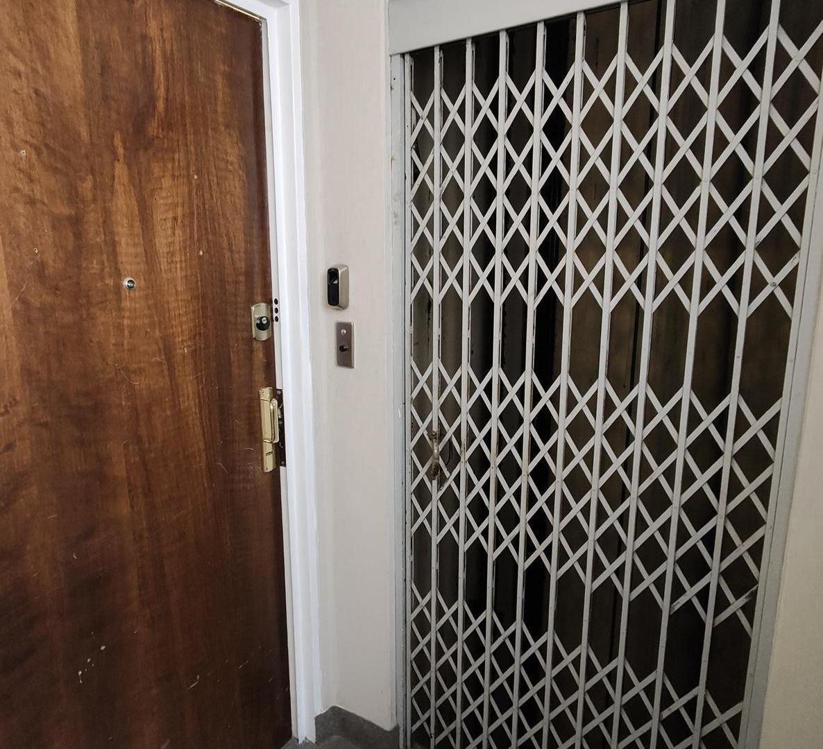 Foto de OPORTUNIDAD VENTA PISO COMPLETO EN EL CENTRO (TRIBUNALES) SAN NICOLÁS, imagen 4