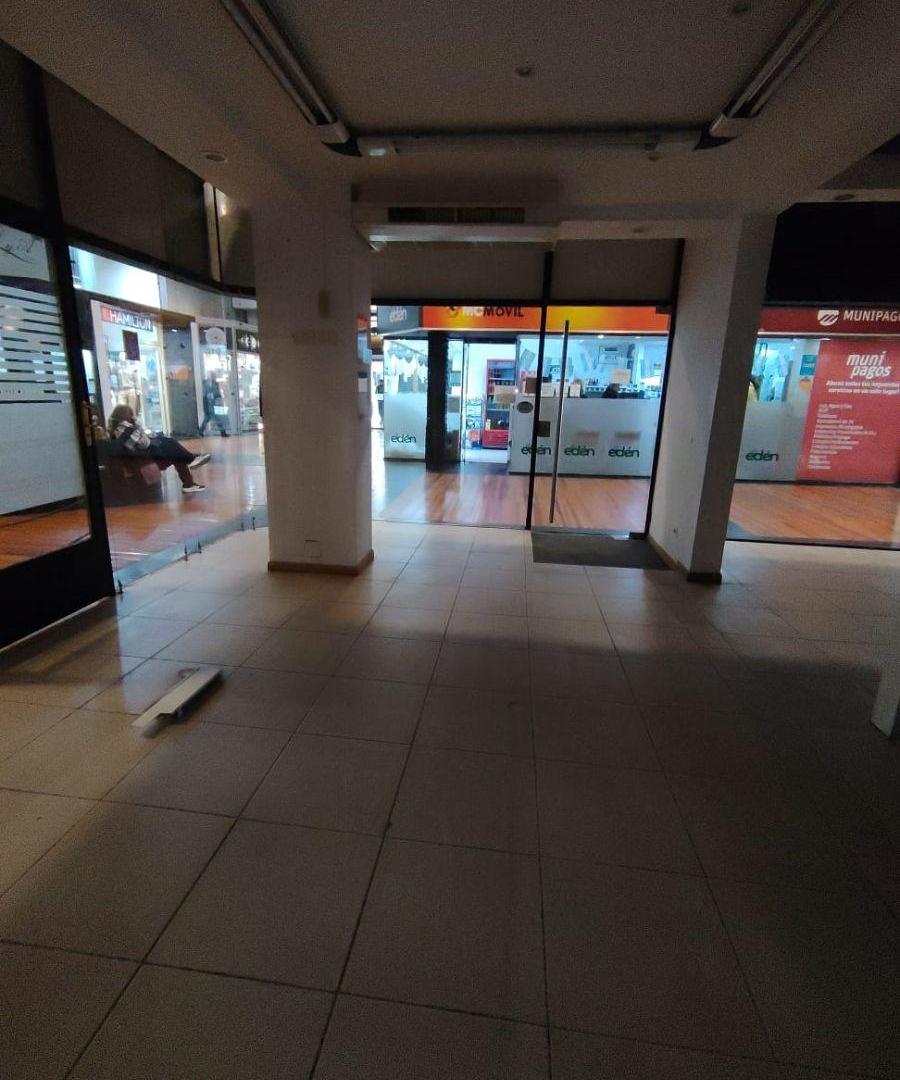 Foto de LOCAL AMPLIO EN ALQUILER UBICADO EN SAN MARTIN Y CORDOBA, imagen 4