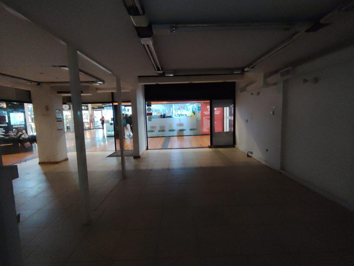 Foto de LOCAL AMPLIO EN ALQUILER UBICADO EN SAN MARTIN Y CORDOBA, imagen 1