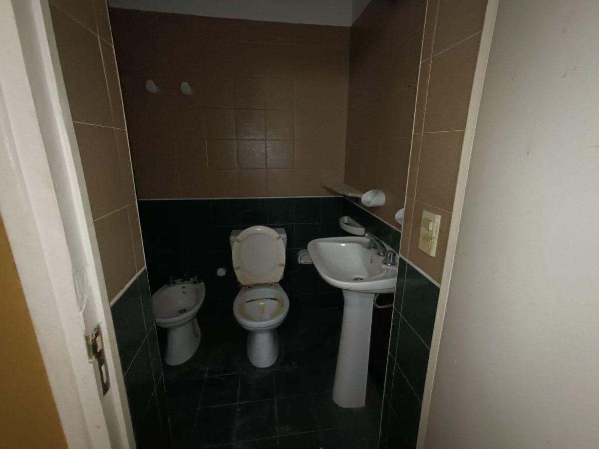 Foto de DEPARTAMENTO DE PASILLO , UN DORMITORIO, PATIO,MITRE 1170, imagen 4