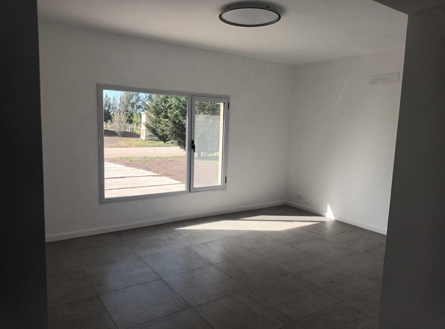 Foto de Dueño directo!!! casa c/pileta a estrenar Barrio Cerrado Lagos de San, imagen 2