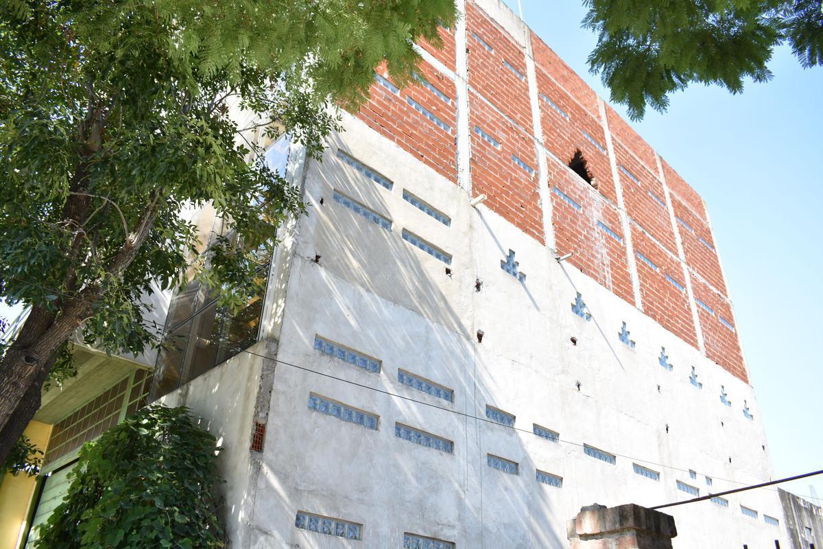 Edificio en Block en Wilde 2