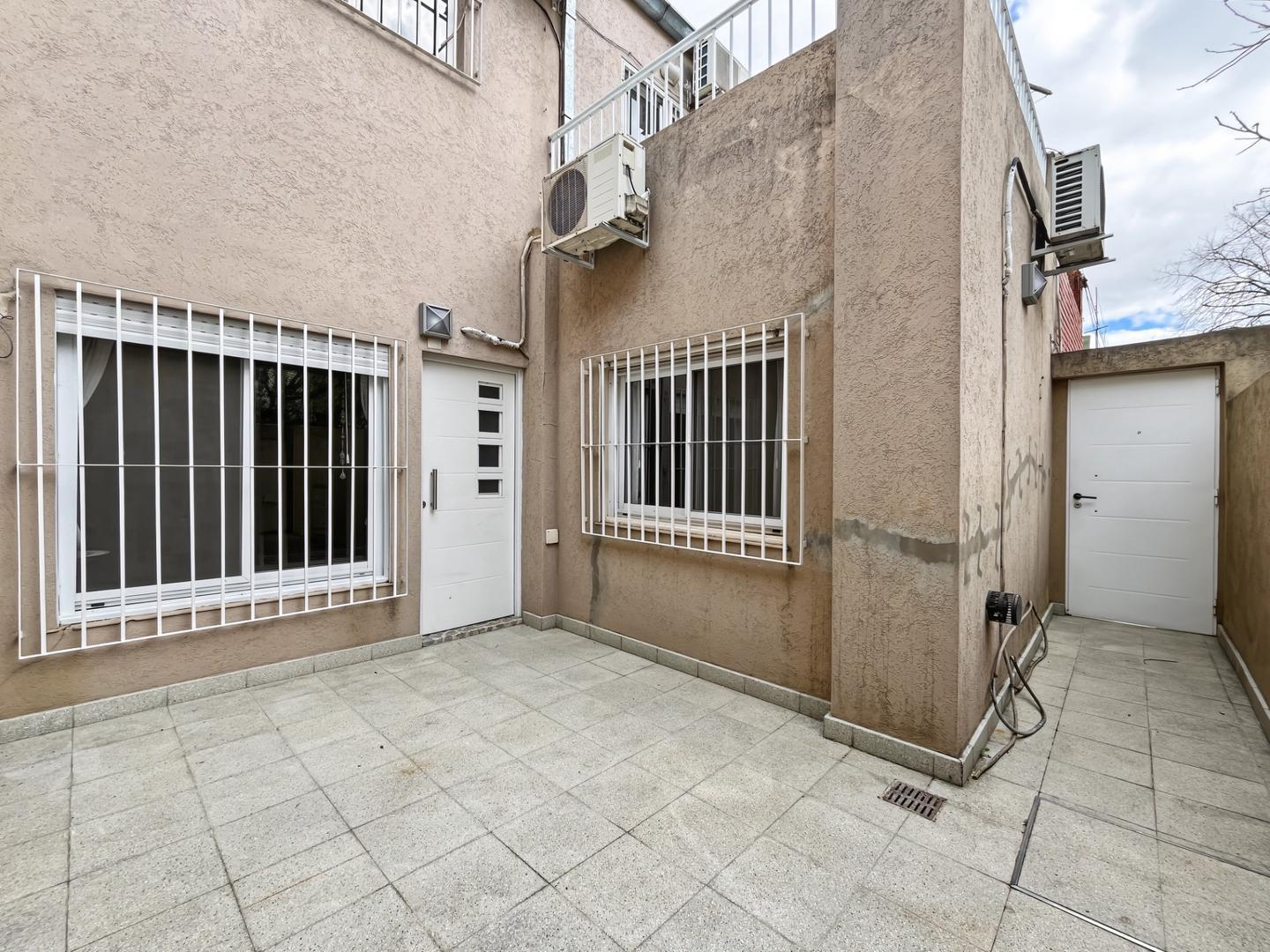 Foto de PH DE 4 AMBIENTES MAS QUINCHO PLAYROOM CON PARRILLA, imagen 4