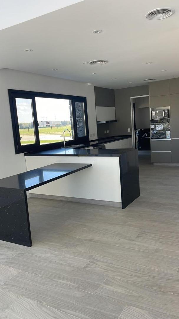 Hermosa Casa Minimalista 1