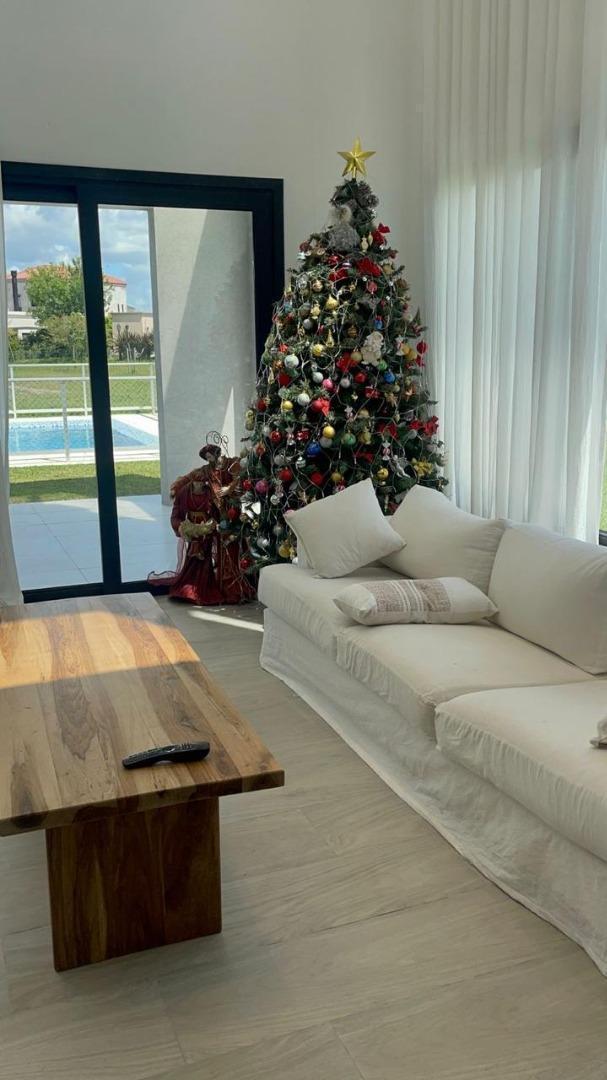Hermosa Casa Minimalista 4