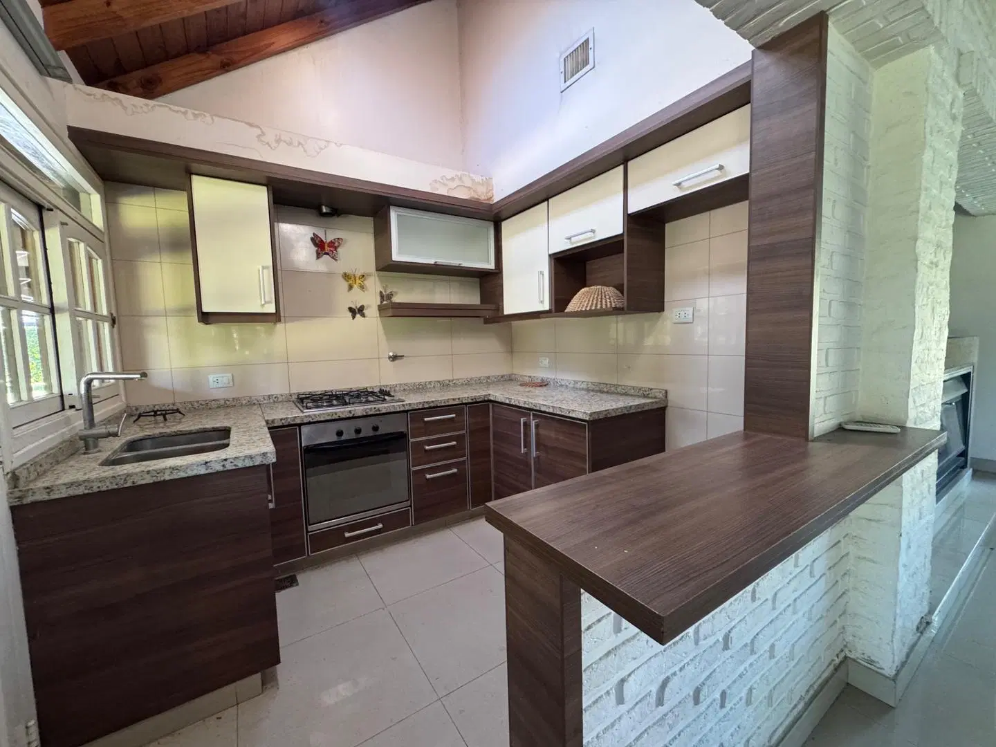 CASA EN VENTA EN BANCO PROVINCIA 3