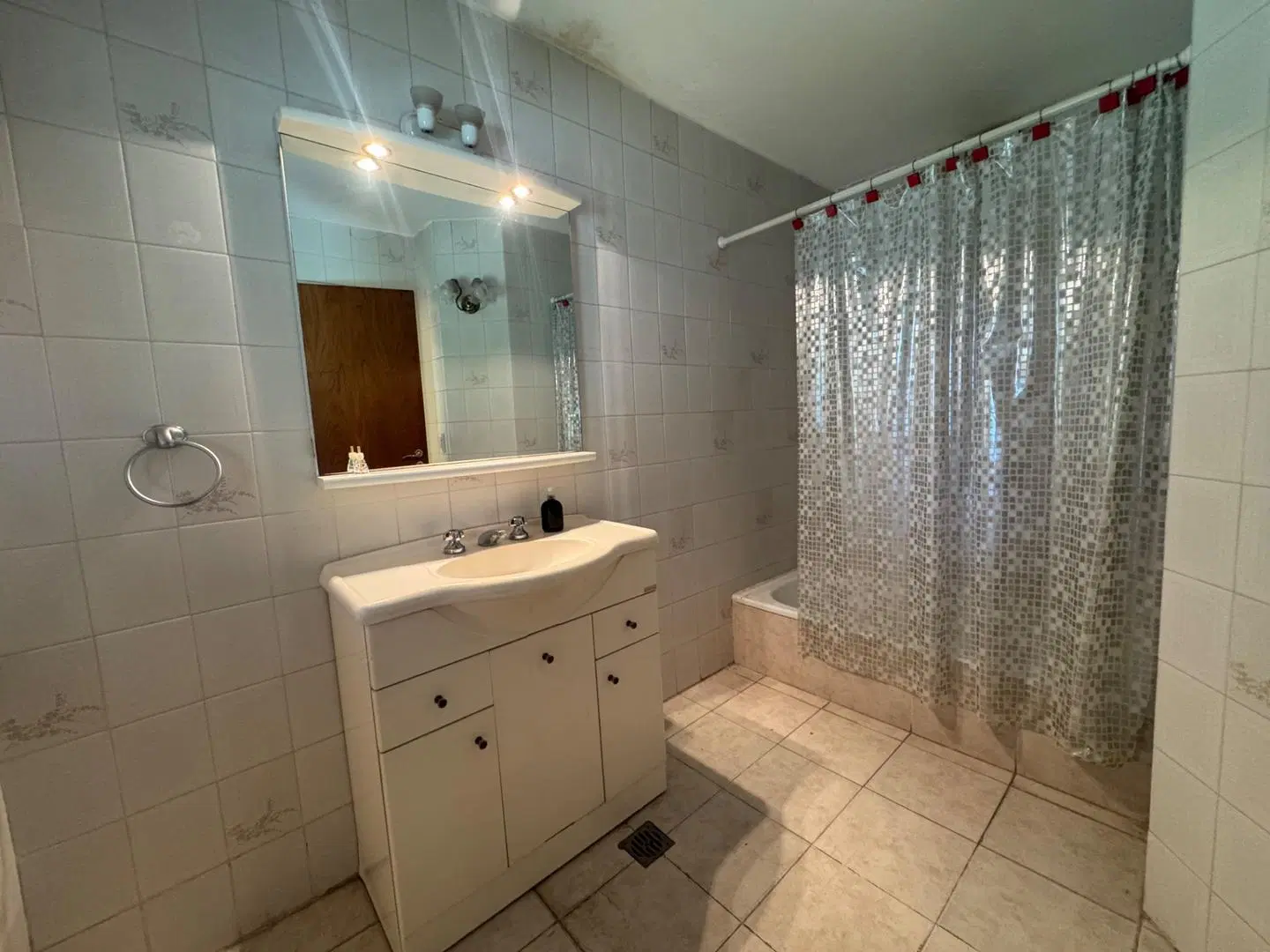 CASA EN VENTA EN BANCO PROVINCIA 5