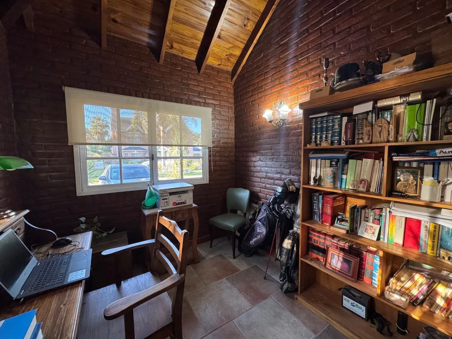 CASA EN VENTA - CAMPOS DE ALVAREZ 5