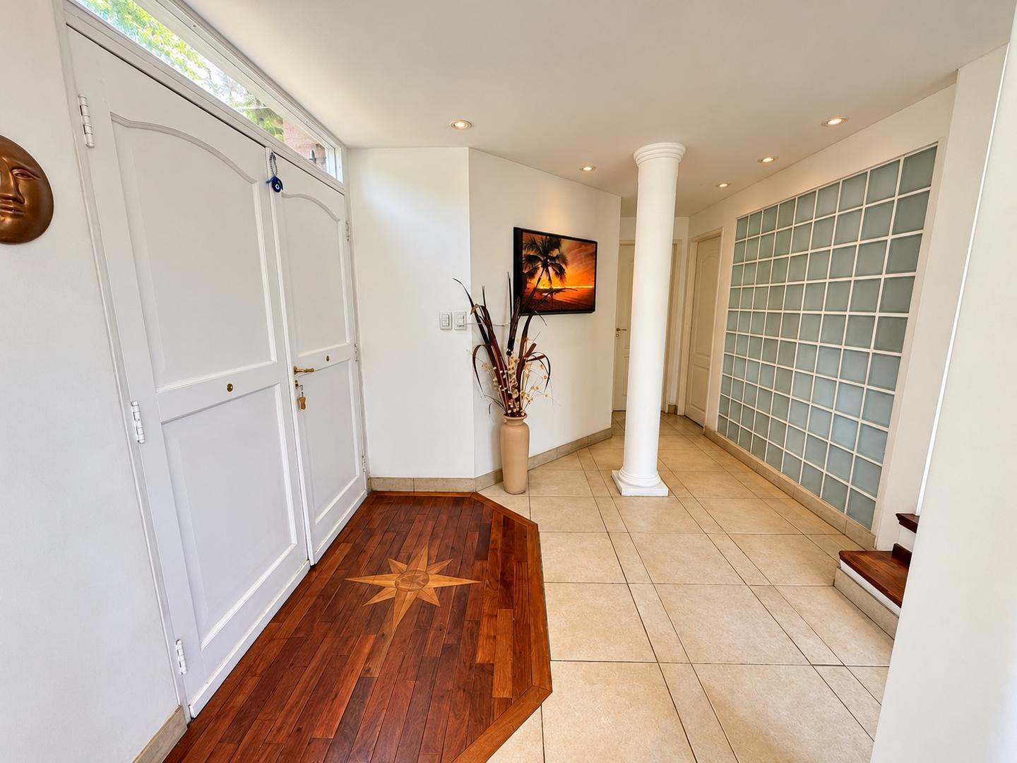 Foto de CASA DE 6 AMBIENTES EN VENTA EN CAMPOS DE ÁLVAREZ, imagen 4
