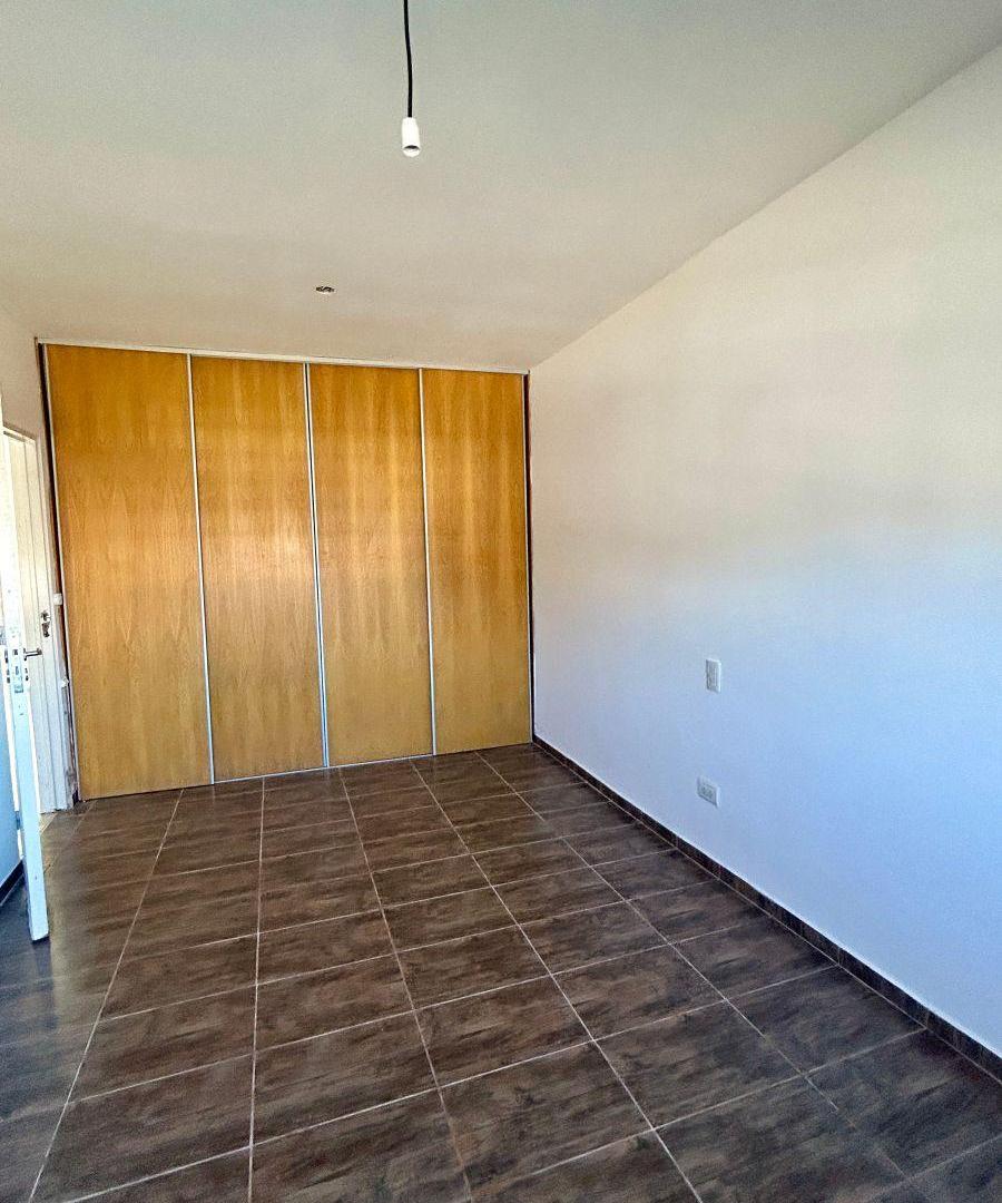 Foto de PLANTA BAJA, A UNA CUADRA DE AVENDIDA PRINCIPAL, 2 DORMITORIOS, MUY, imagen 3