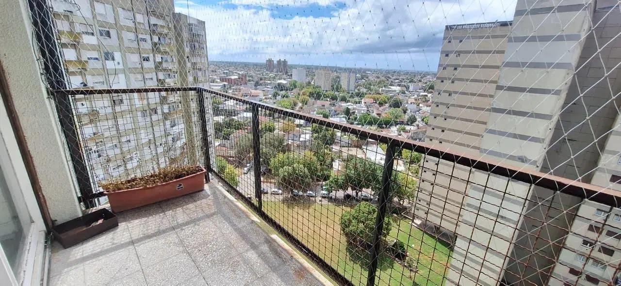 Departamento de tres ambientes. Amplio y luminoso. 5