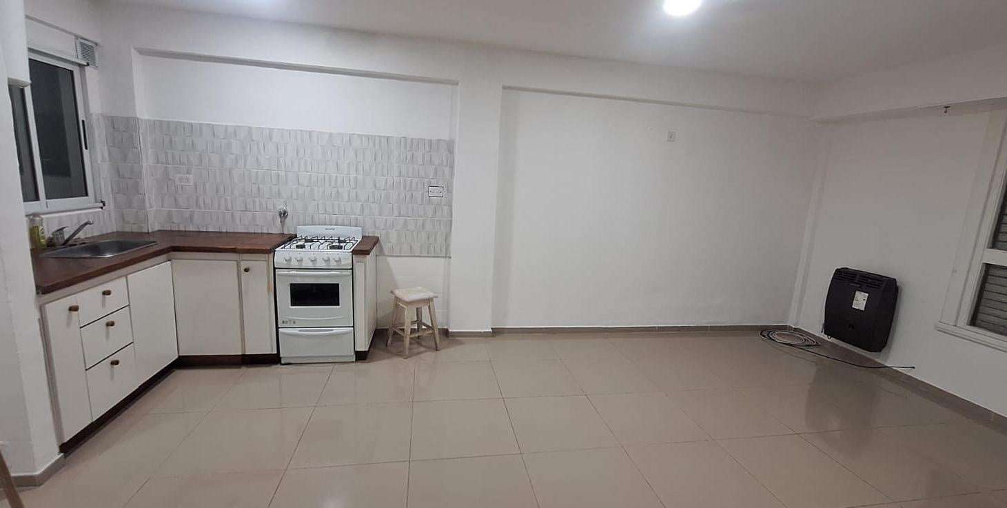 Foto de Departamento de dos ambientes con patio., imagen 2