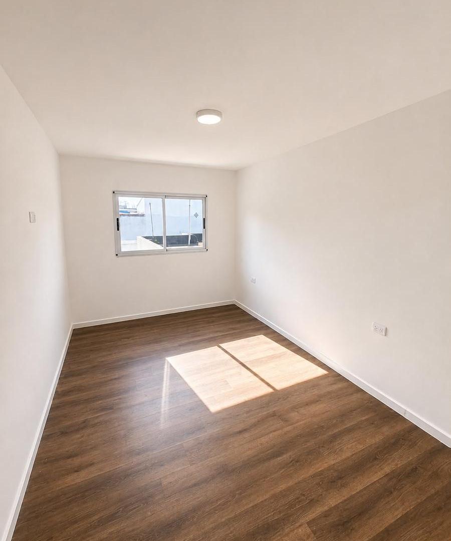 Foto de PH de tres ambientes en duplex. A la calle con patio propio., imagen 3