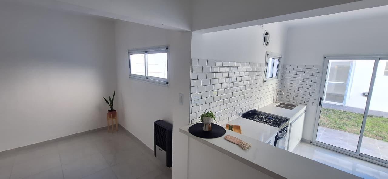 Foto de Casa de tres ambientes con patio y quimcho. Mas dependecia con baño, imagen 2