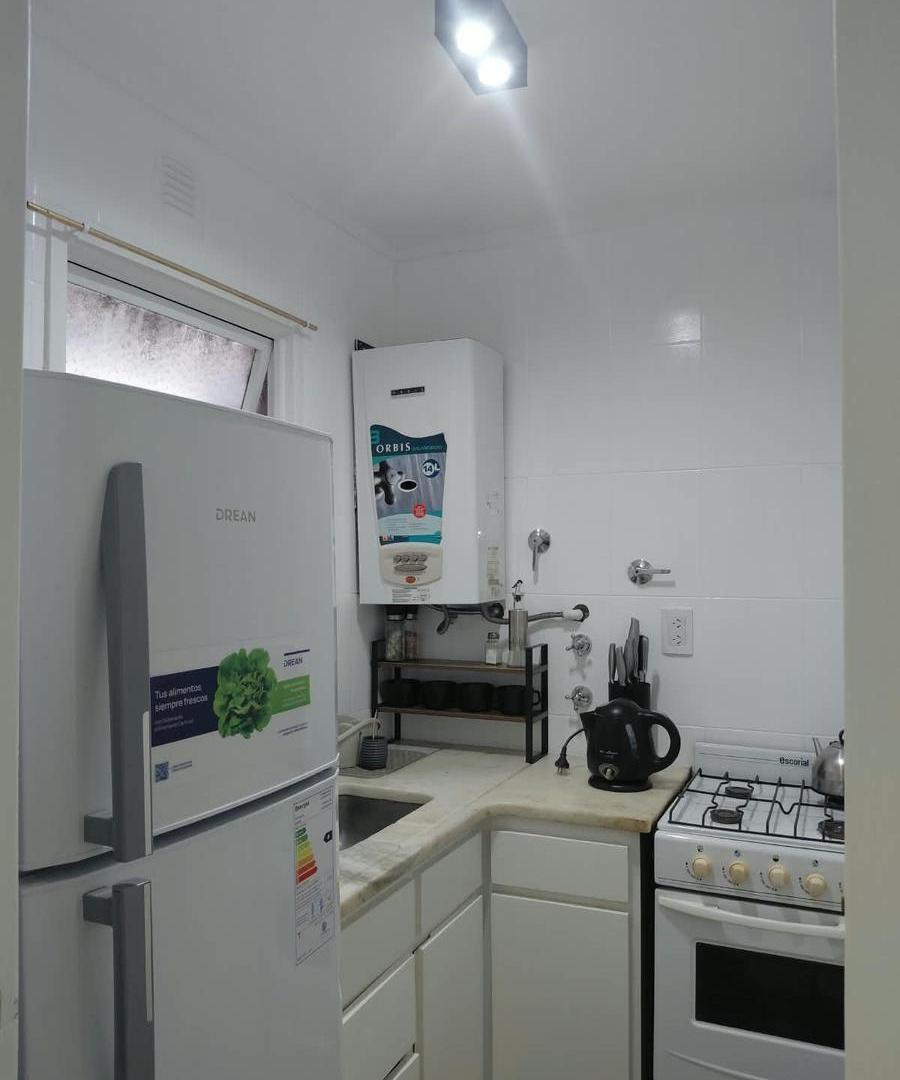 Foto de Departamento de un ambiente con espacio de escritorio. Amoblado, imagen 3