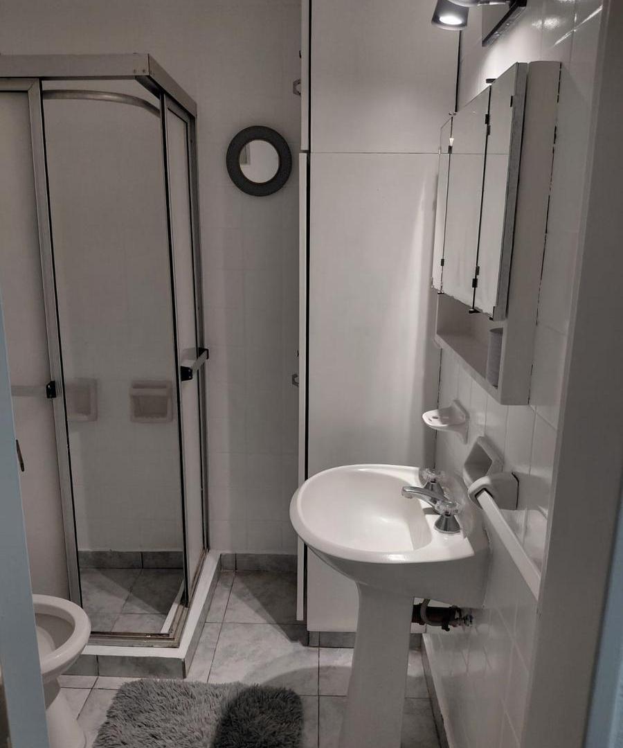 Foto de Departamento de un ambiente con espacio de escritorio. Amoblado, imagen 5
