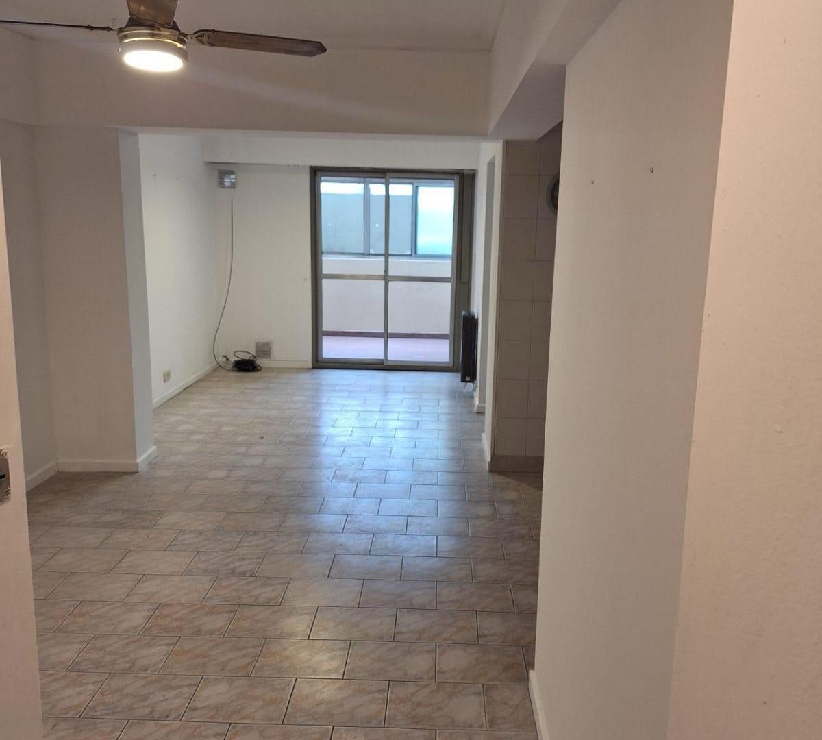 Foto de VENTA 1 dormitorio Mitre 1400, imagen 3