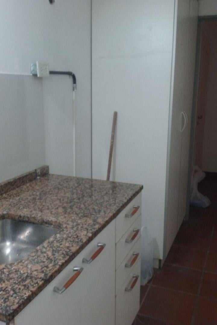 Foto de Dpto de 2 amb con patio ,coch y baulera, imagen 5