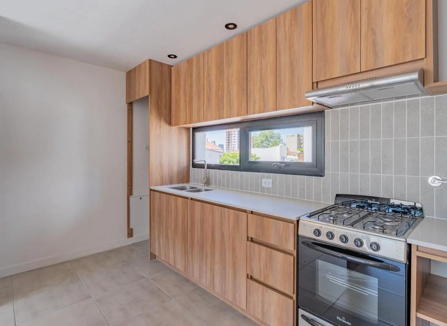 Departamento a estrenar. 3 ambientes con terraza 2