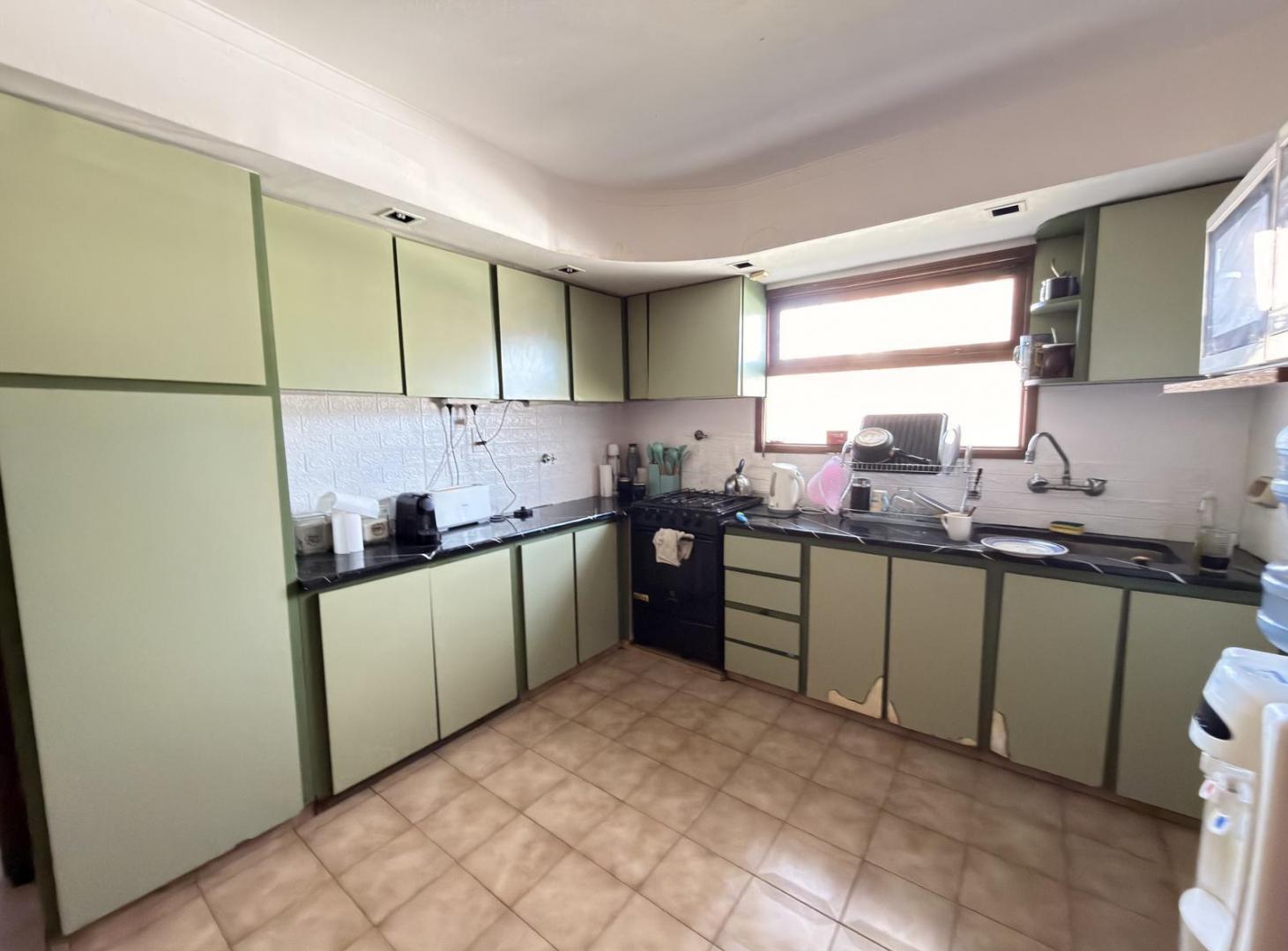 Foto de Casa en esquina con parque y garage doble, imagen 4