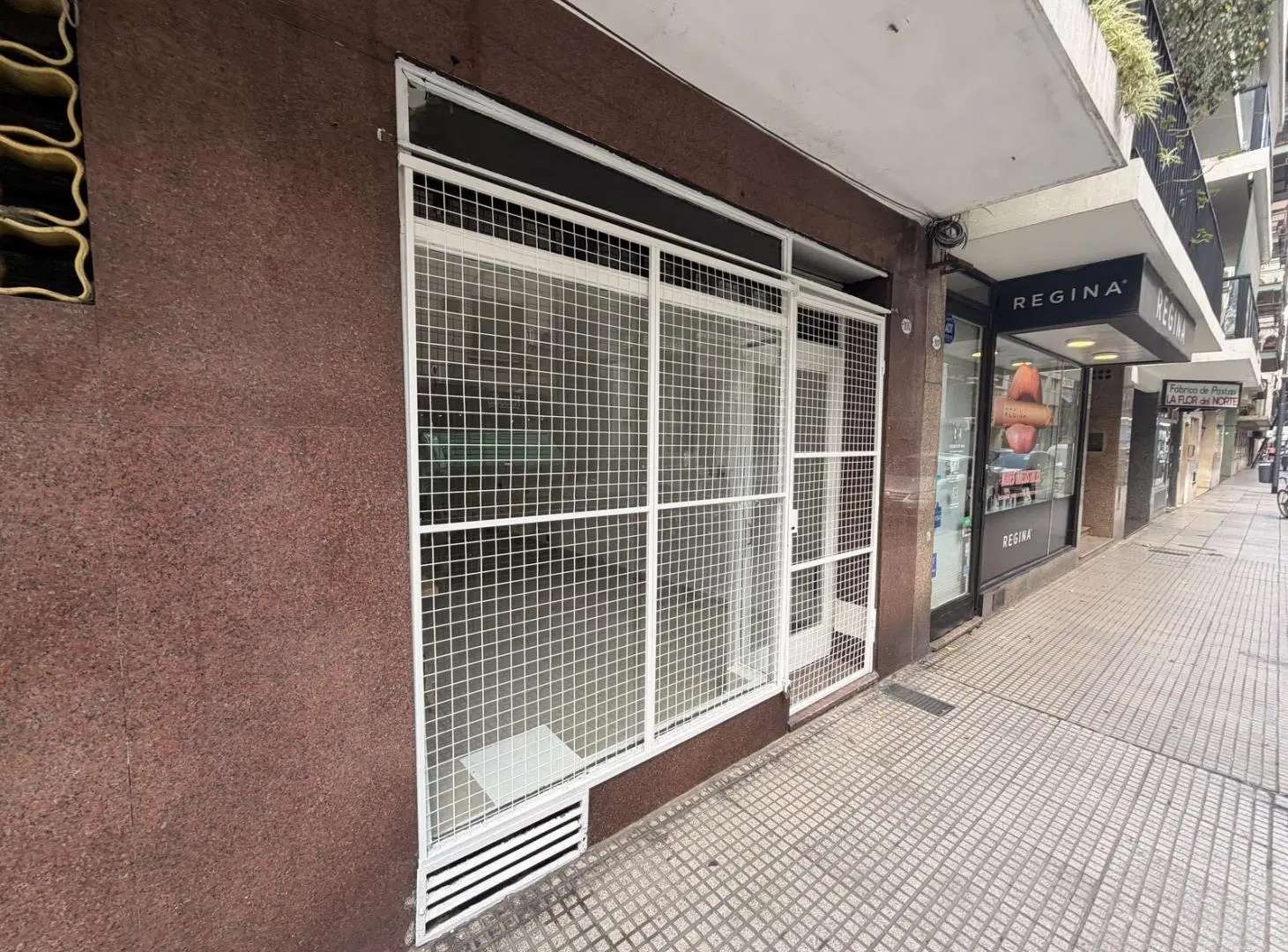 Local comercial en Barrio Norte 5
