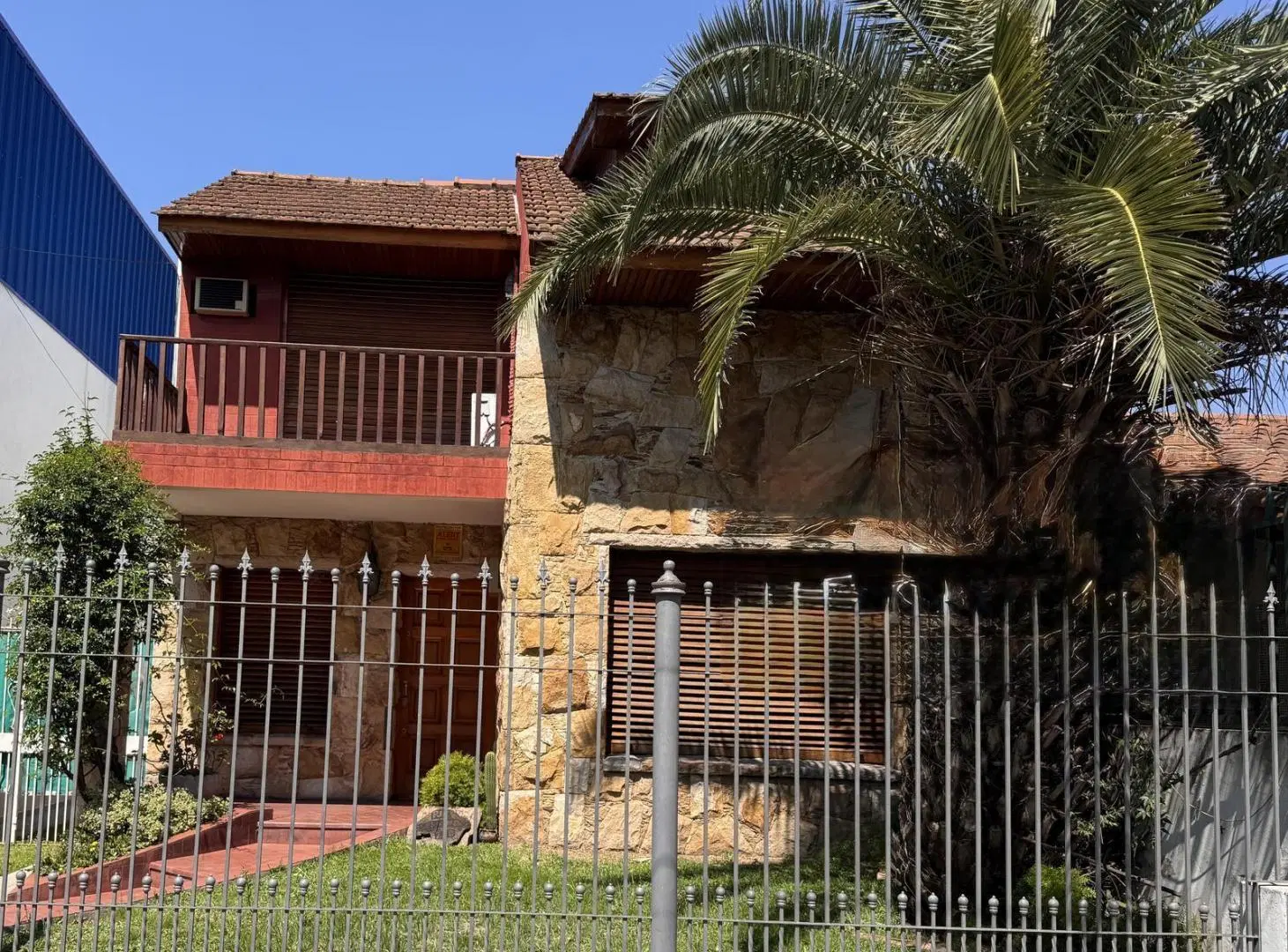 Chalet en 2 plantas en Temperley Oeste 4
