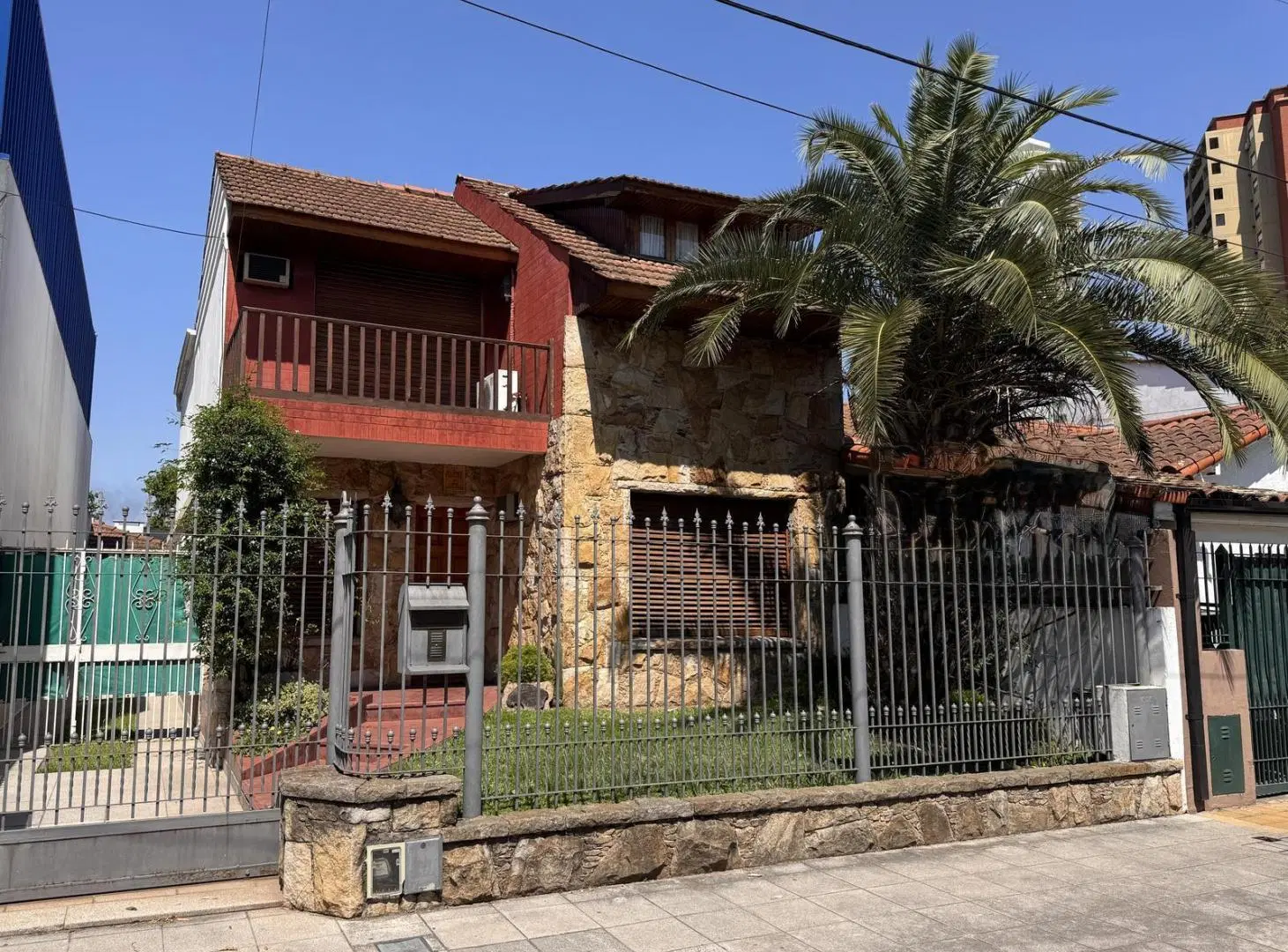 Chalet en 2 plantas en Temperley Oeste 5