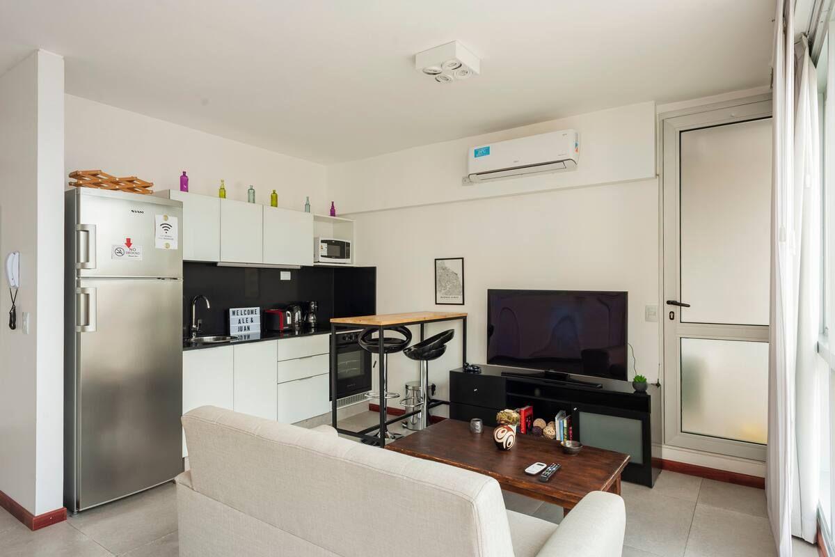Foto de Departamento de 33 m² MONOAMBIENTE AMOBLADO en alquiler en Belgrano C, imagen 2