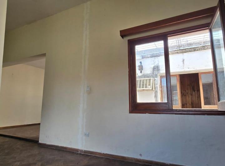 ALQUILO casa en B Maipu 2 dorm cochera! 4