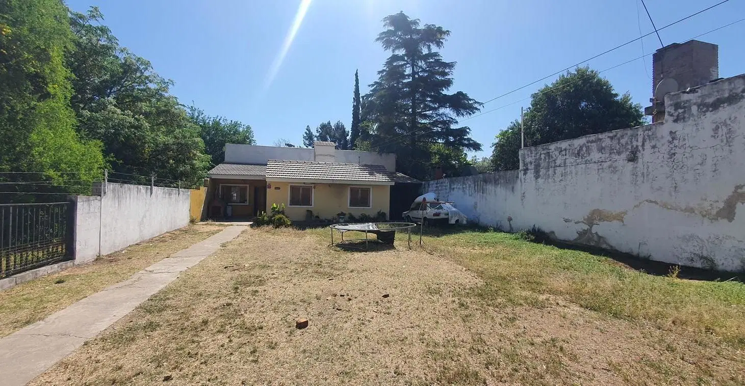 SE VENDE terreno en B SIlvano Funes de 1100 mt2!Frente al CPC Argüello! 2