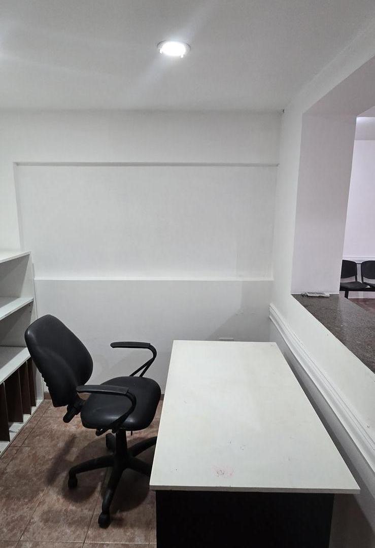Foto de ALQUILO casona 300 mt2 construidos ideal comercial!, imagen 3