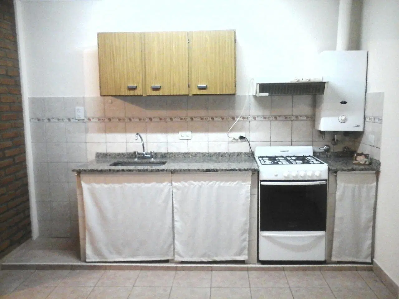 3 de Febrero 3235 Planta Alta 5