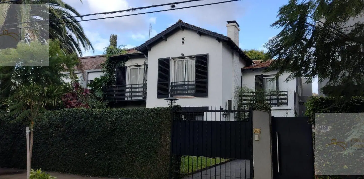 Elegante y funcional casa en venta en Barrio Aguirre, Acassuso 5