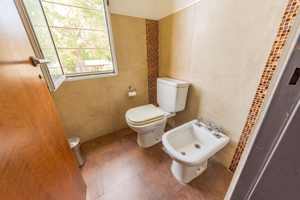 VENTA - Casa 4 dormitorios - Fisherton, Rosario.